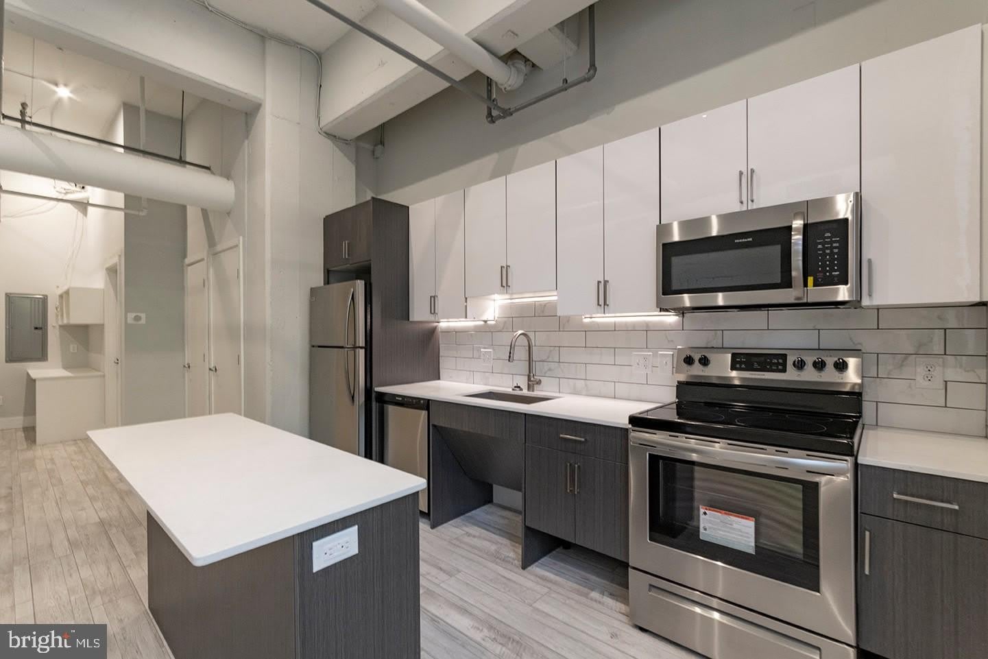 412-26 S 13TH Street – photo 1