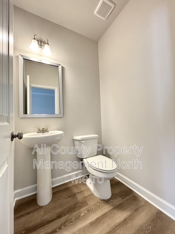 6366 Pine Ridge Point – photo 5