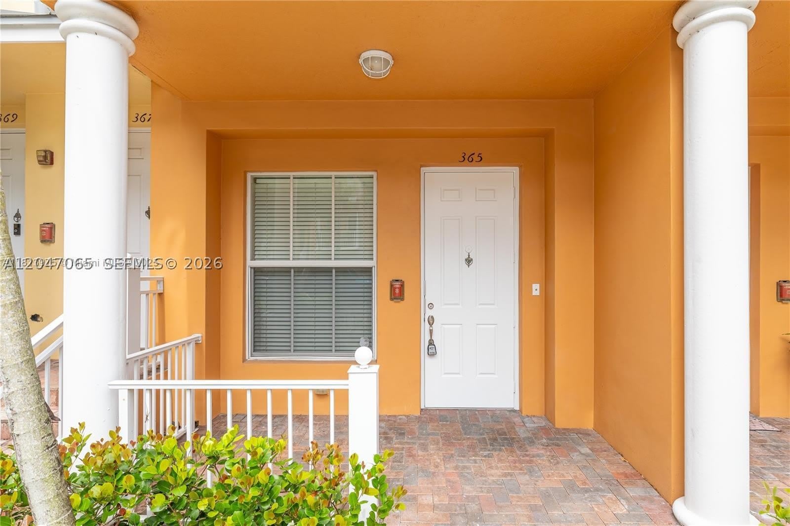 365 SW 13th Ter – photo 3