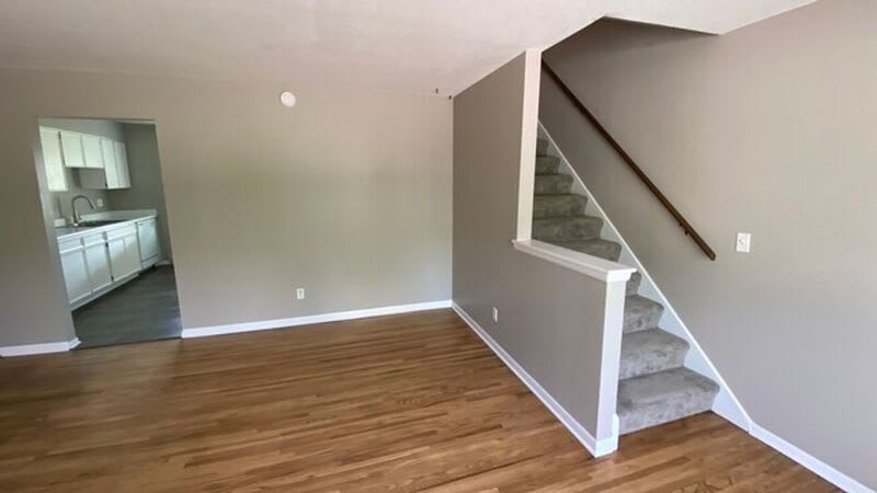 8551 Elm St – photo 4
