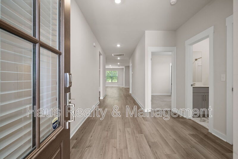 1145 Ross Farms Blvd – photo 3