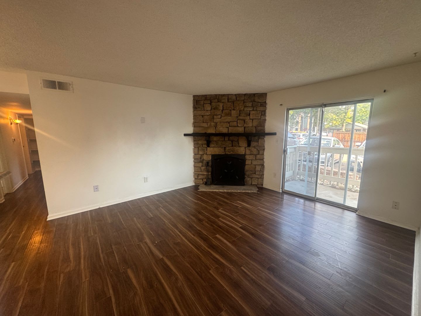 Beautiful 2 Bedroom 2 Bath Condo in DTC – photo 2