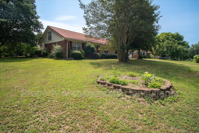 2524 Chickasaw Dr – photo 2