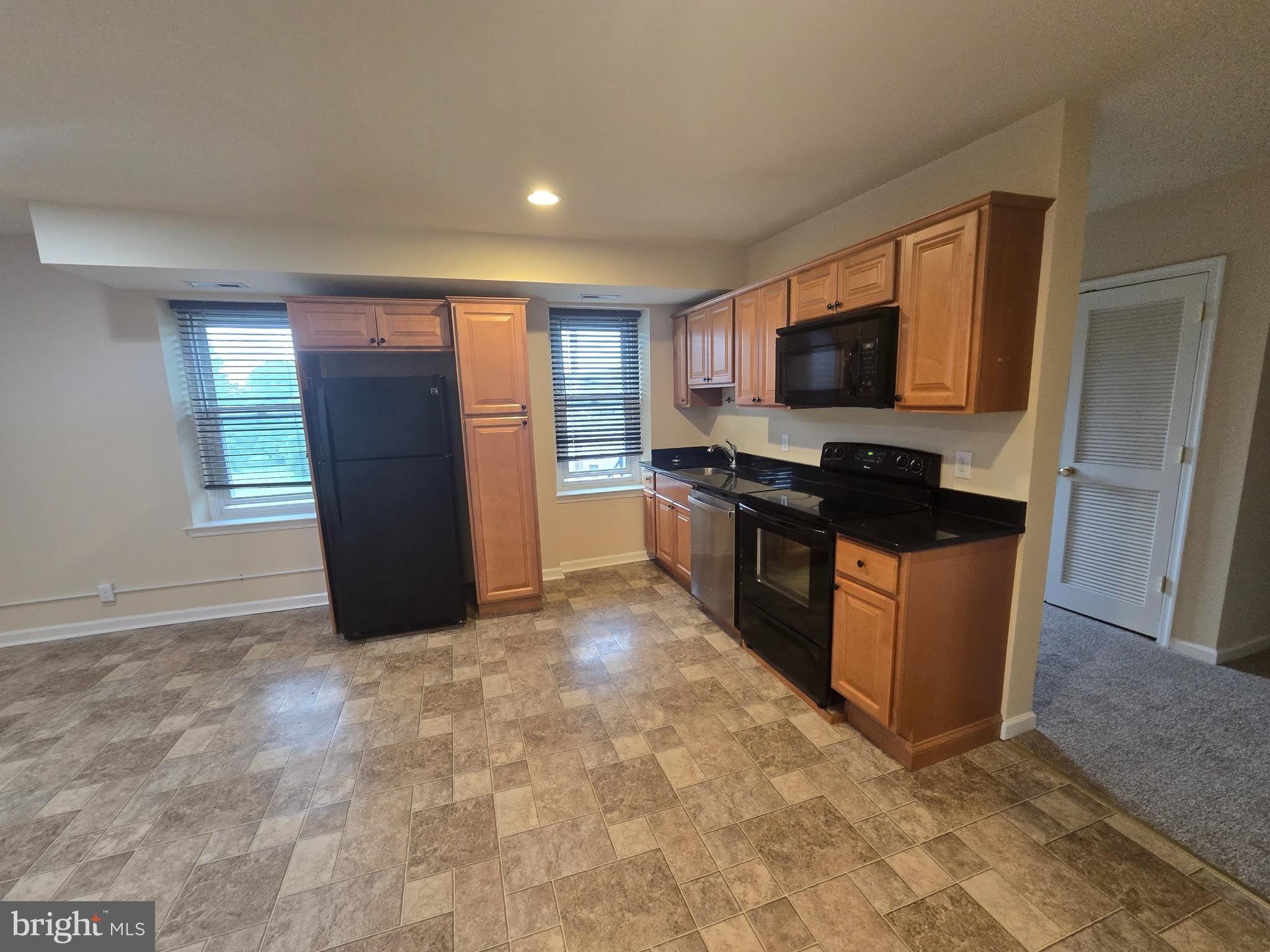 4894 OLD EASTON Road – photo 4
