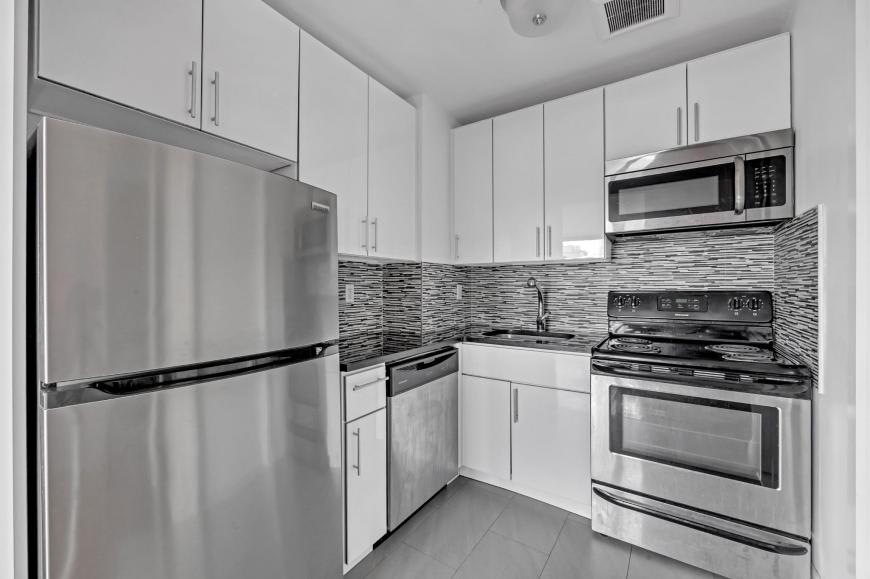 419 East 117th Street – photo 1