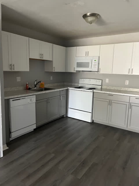 2205 Carillon Place – photo 5