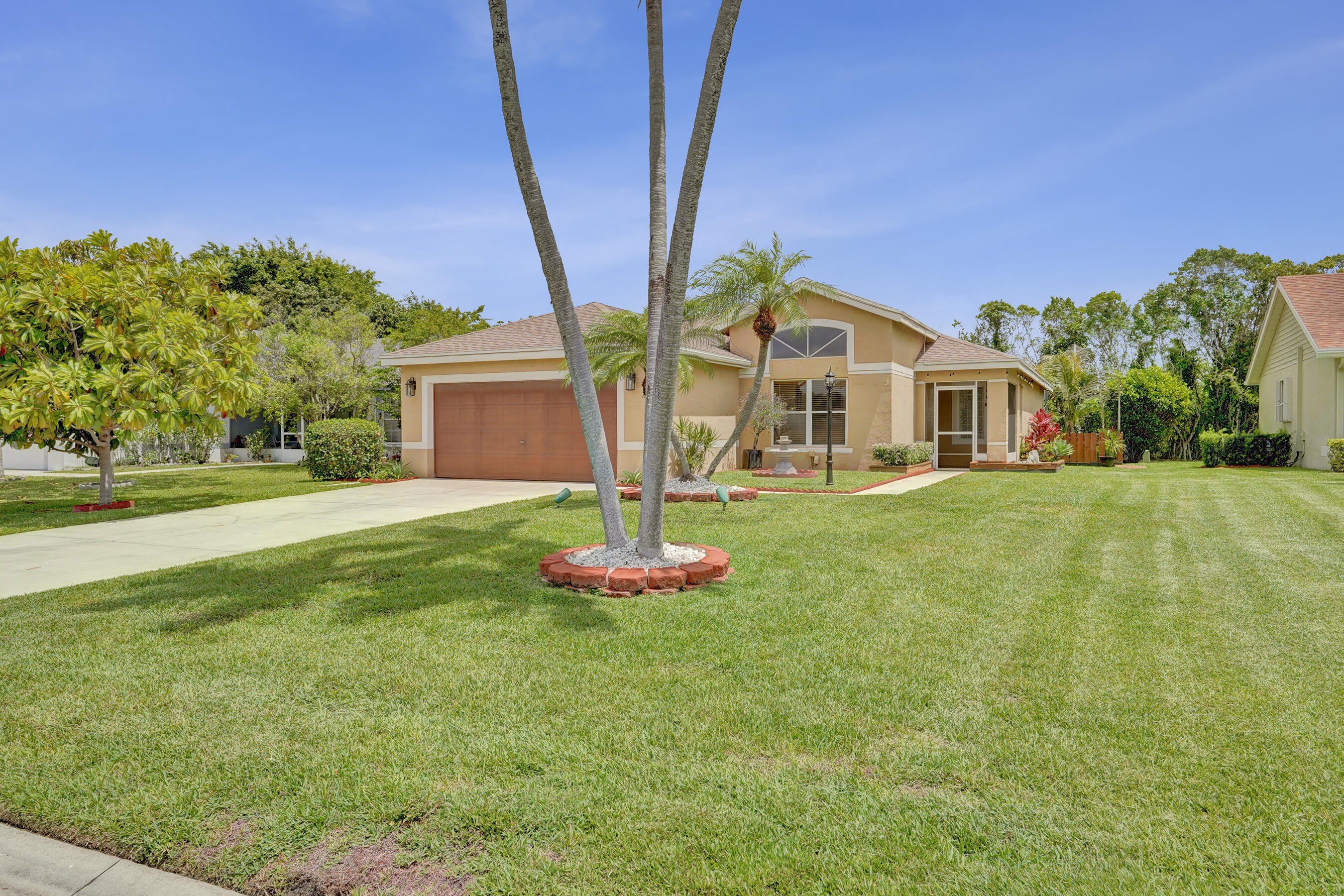 6817 Barnwell Drive – photo 2