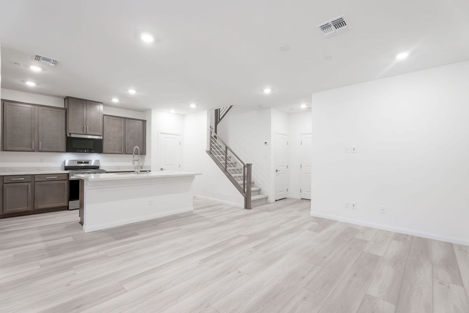 91 Cinder Cone Lane Las Vegas Nv 89138 – photo 3
