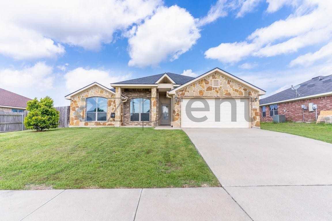 1803 Jesse Dr – photo 1