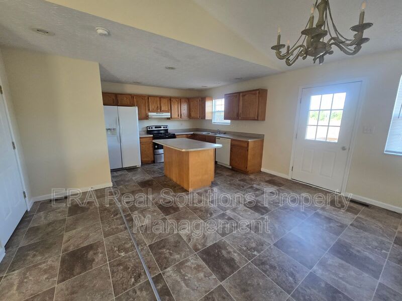 1022 N West St. – photo 2