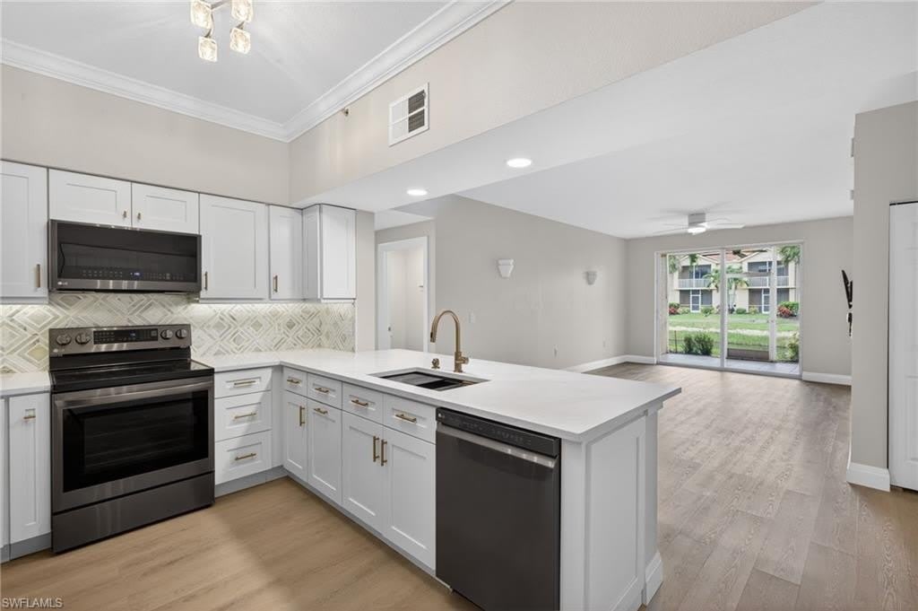 20341 Estero Gardens Cir – photo 3