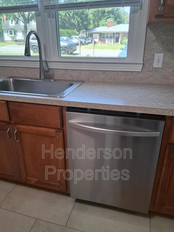 922 Smith St – photo 5