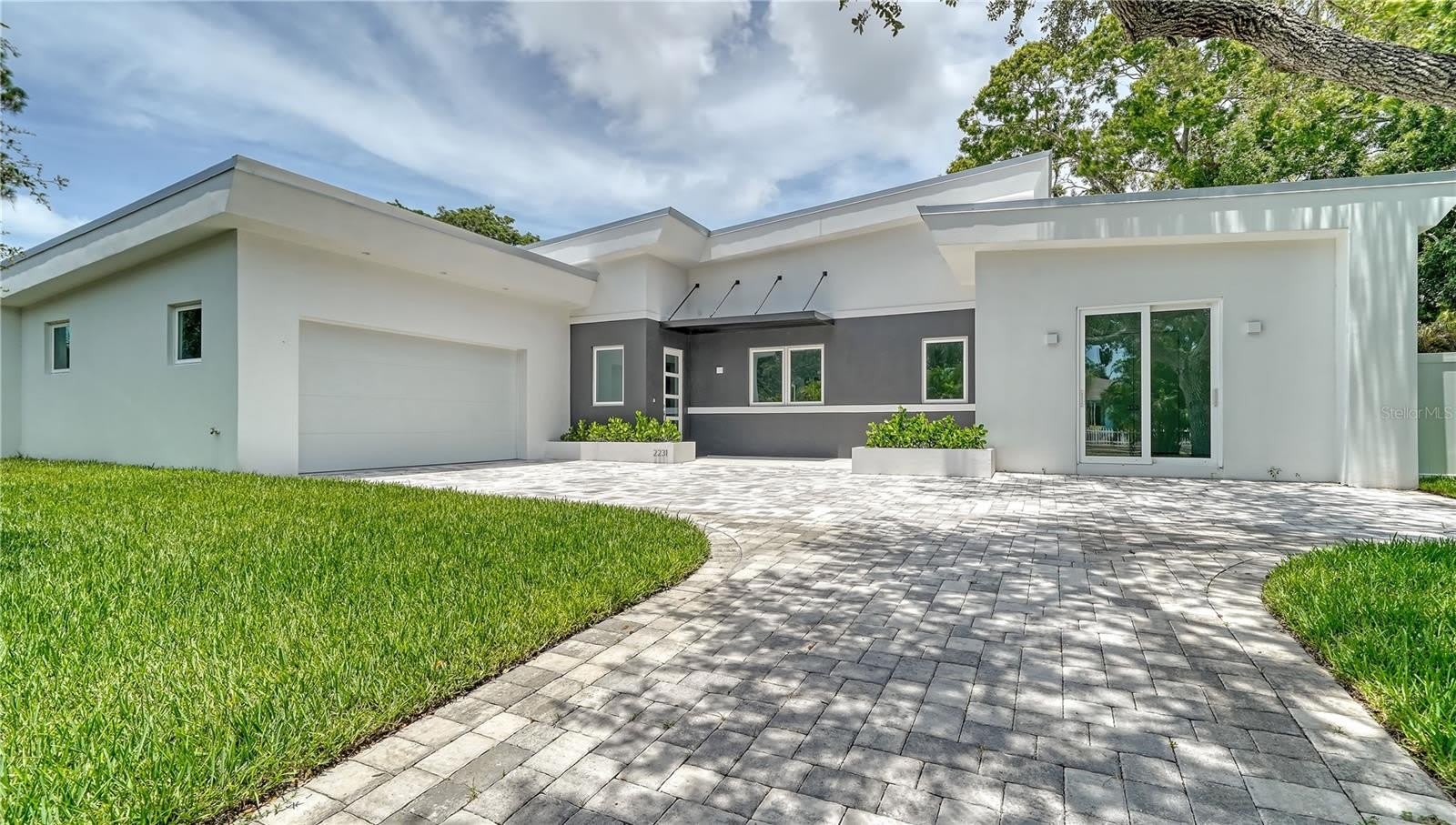 2231 WOOD Street – photo 1