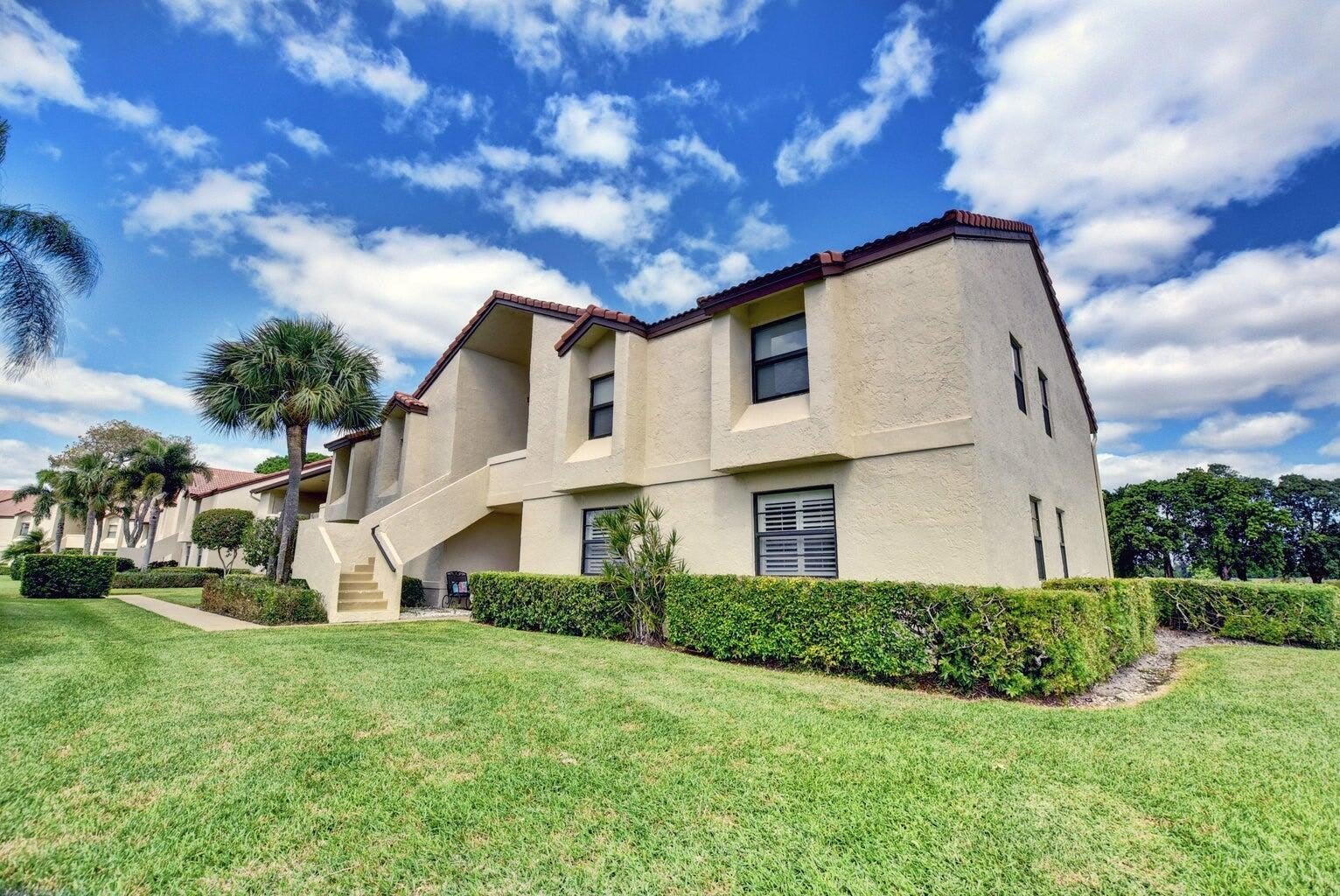 5851 Parkwalk Drive – photo 3