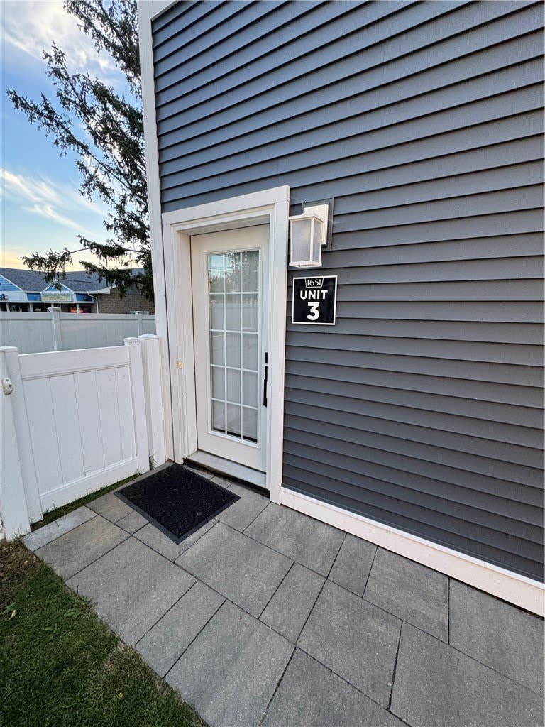 1651 Empire Boulevard – photo 3