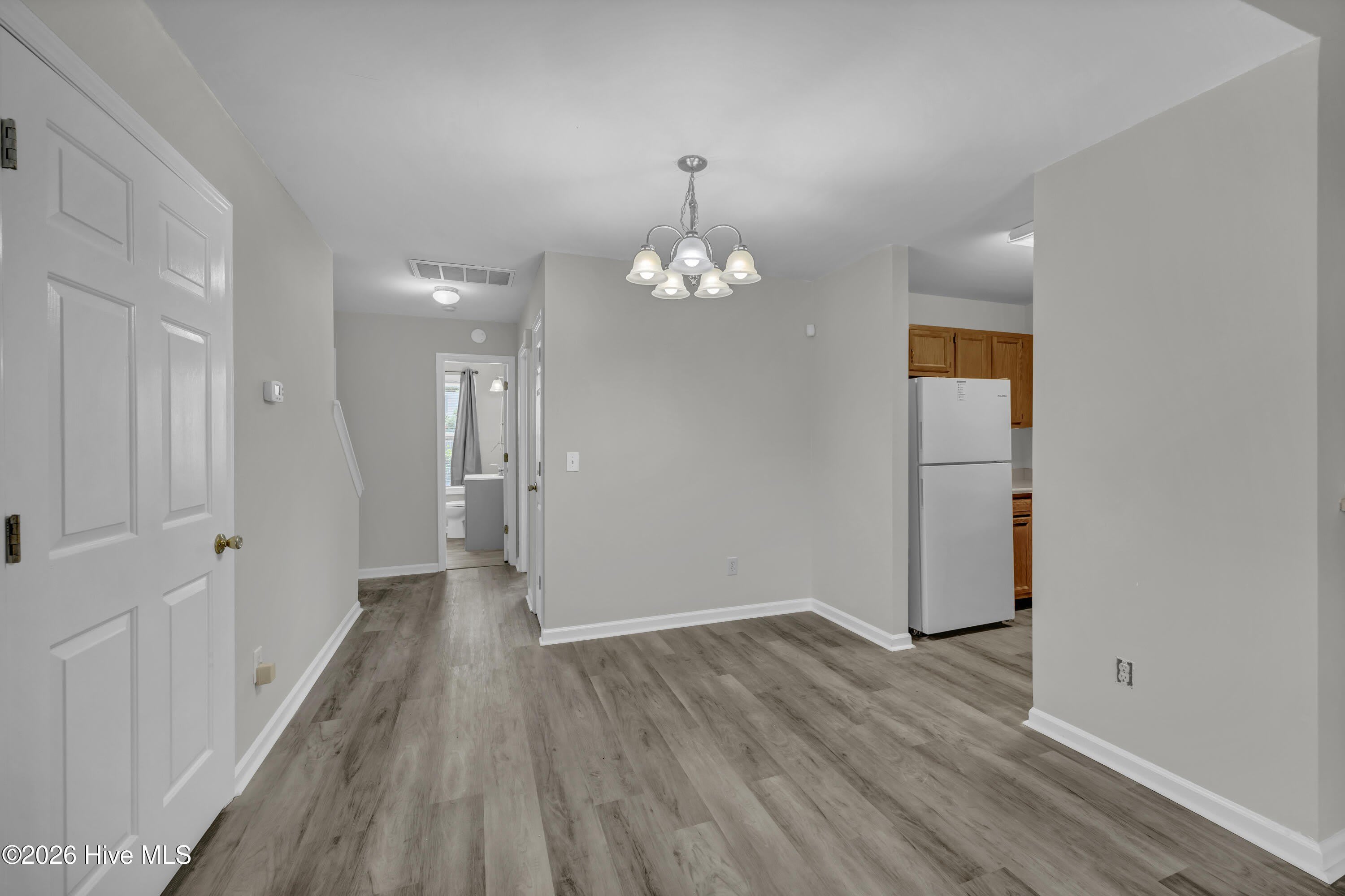 136 Lullwater Drive – photo 4