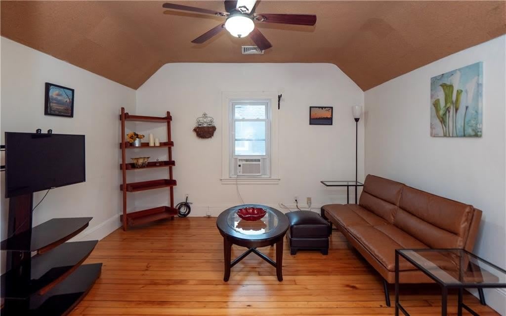 12 Belair Avenue – photo 3