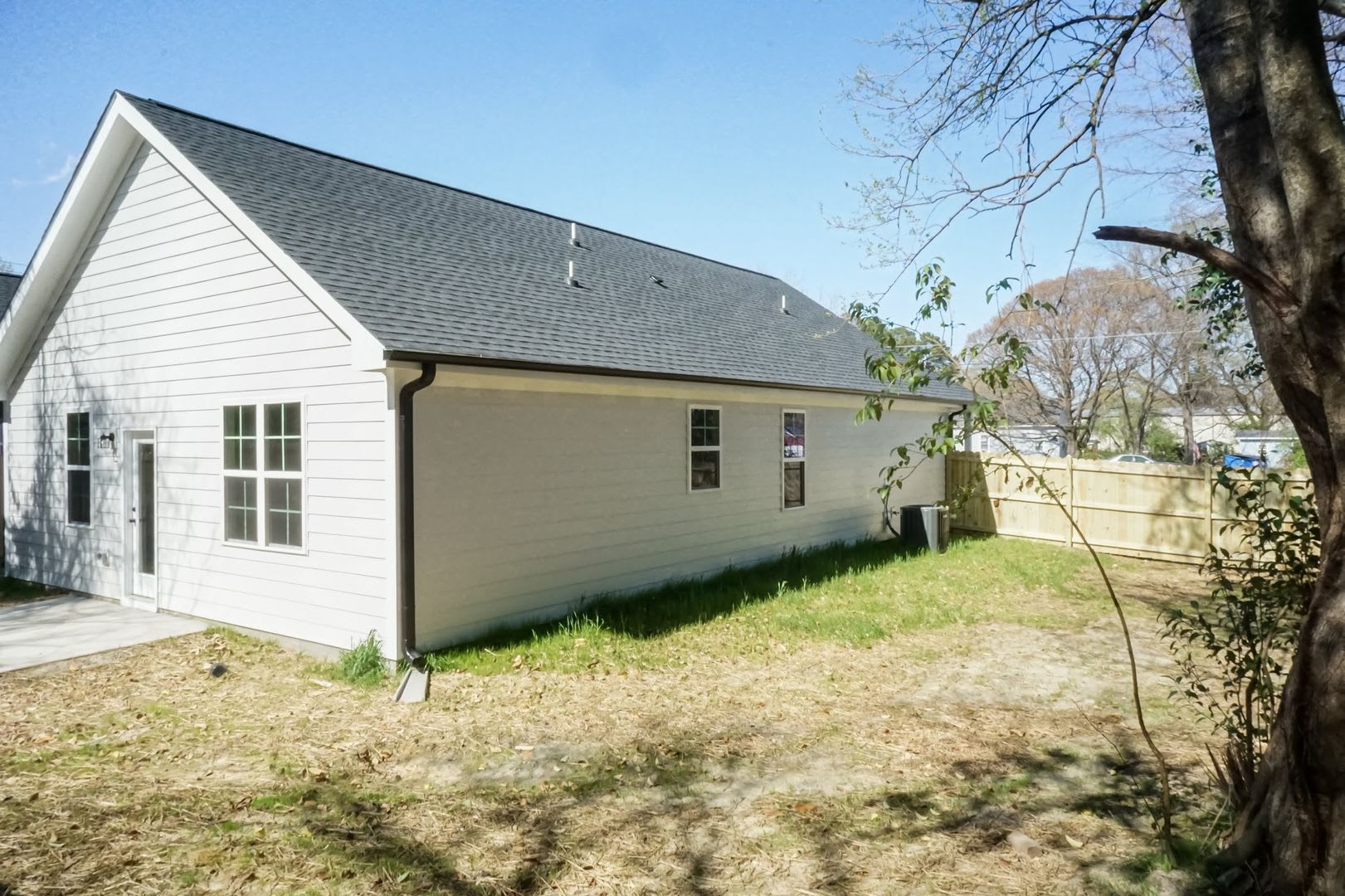 Three Bedroom Home! – photo 5