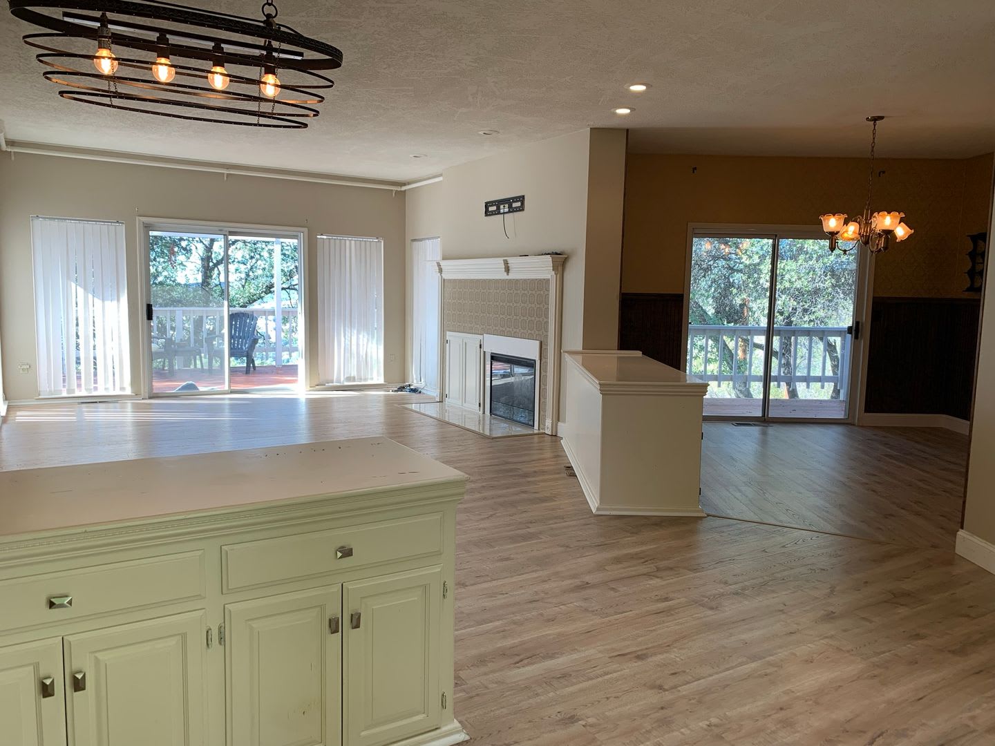 Beautiful Home Located In Lambert Lake Estates – photo 3