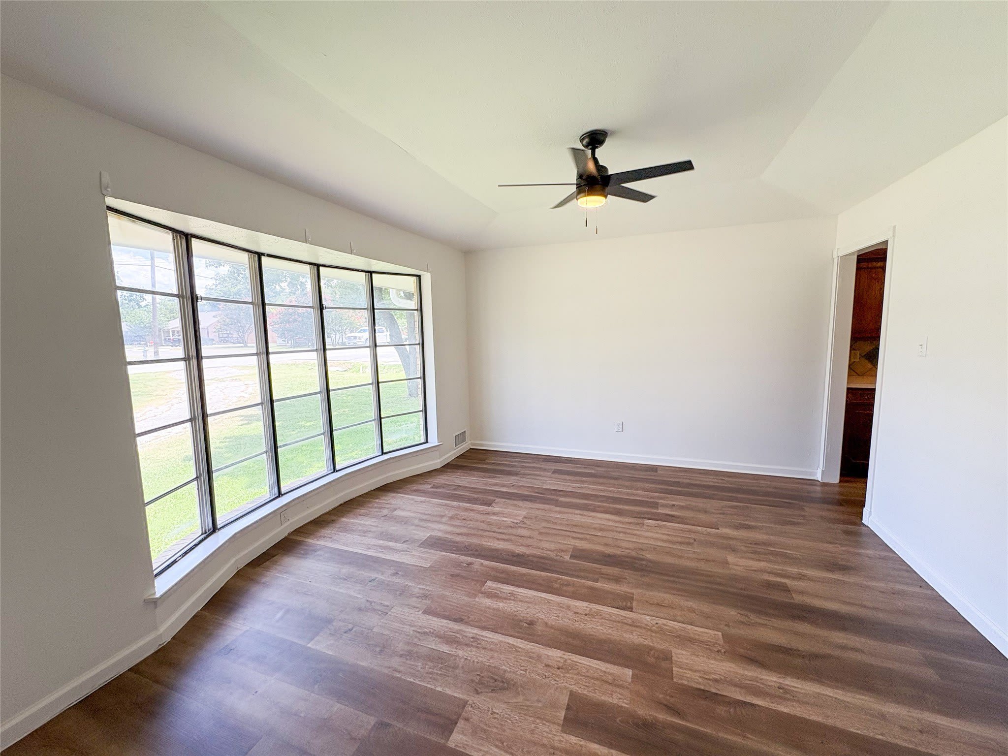 511 W Walnut Street – photo 4