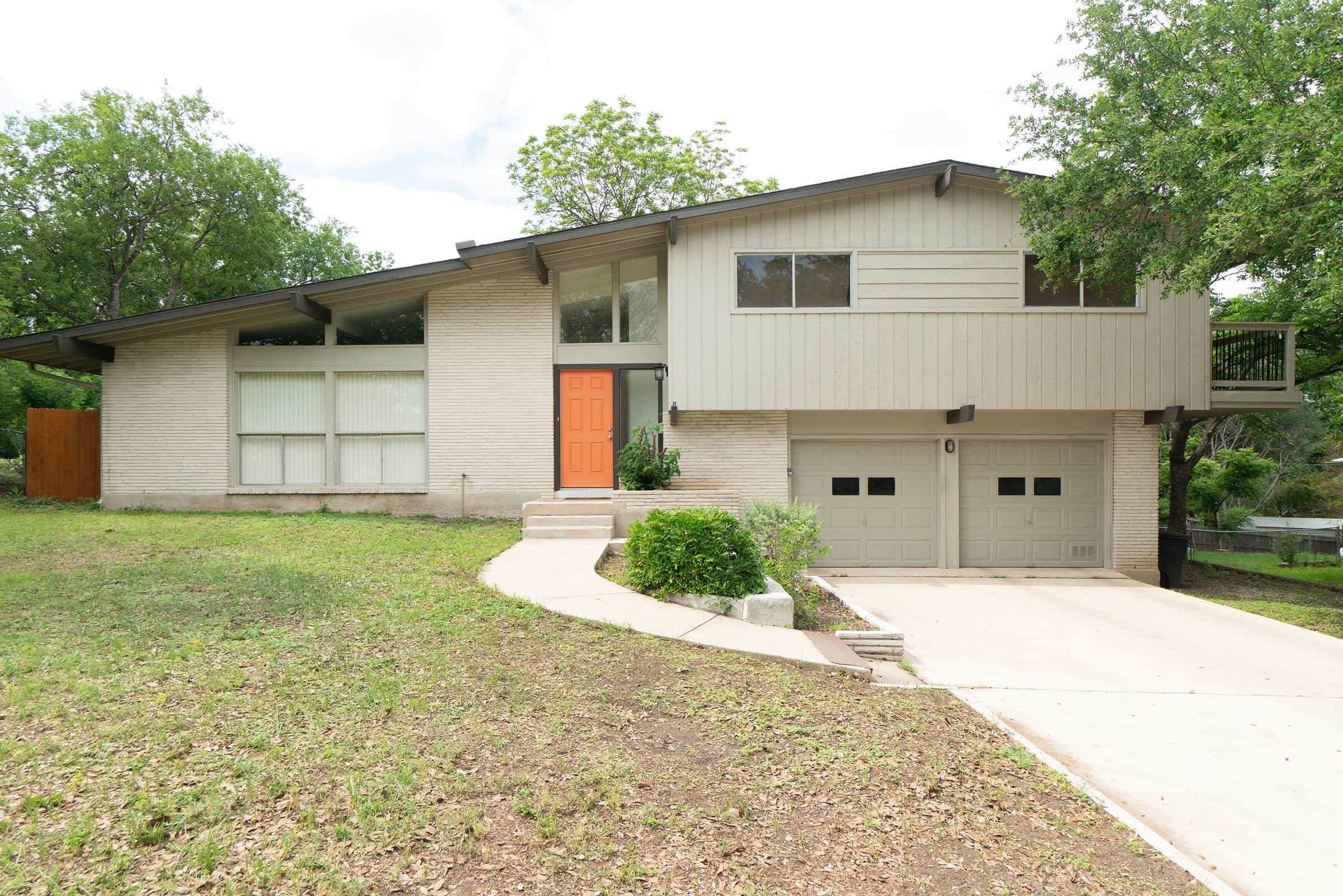 3811 Ridgeline Drive – photo 4