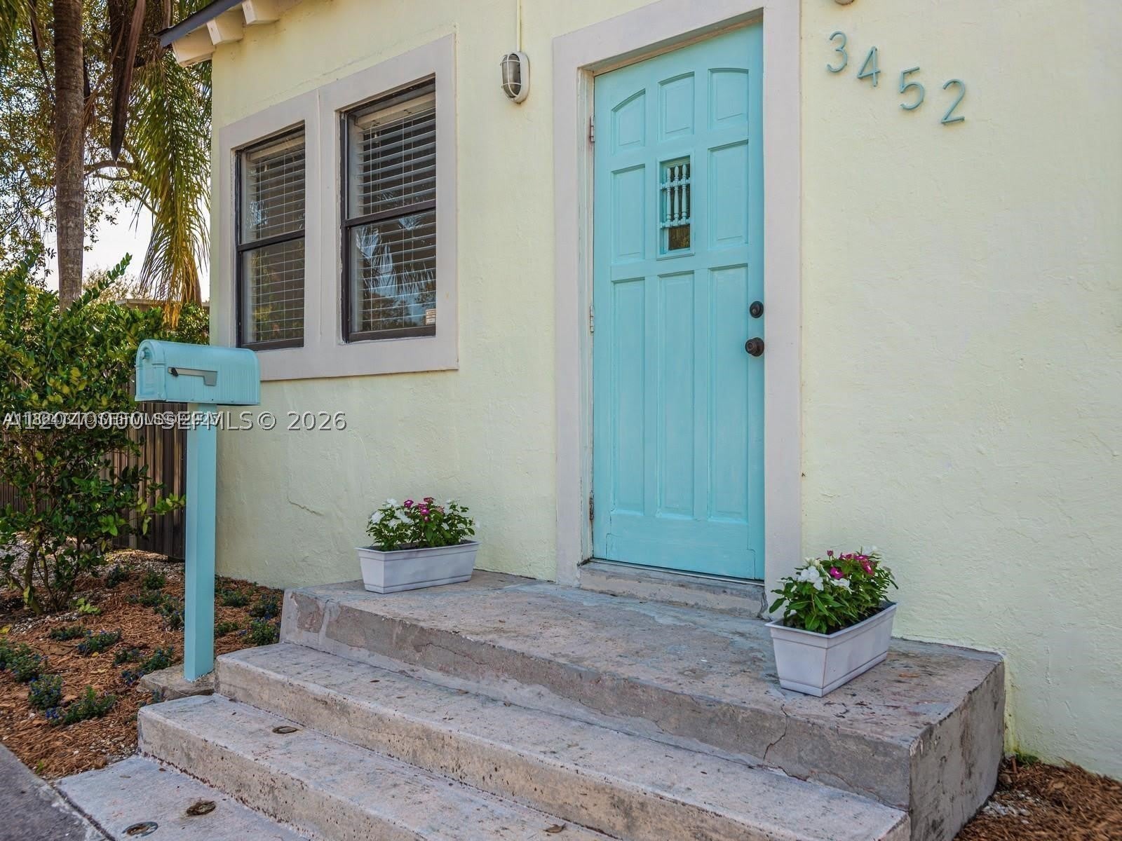 3452 Margaret St – photo 2