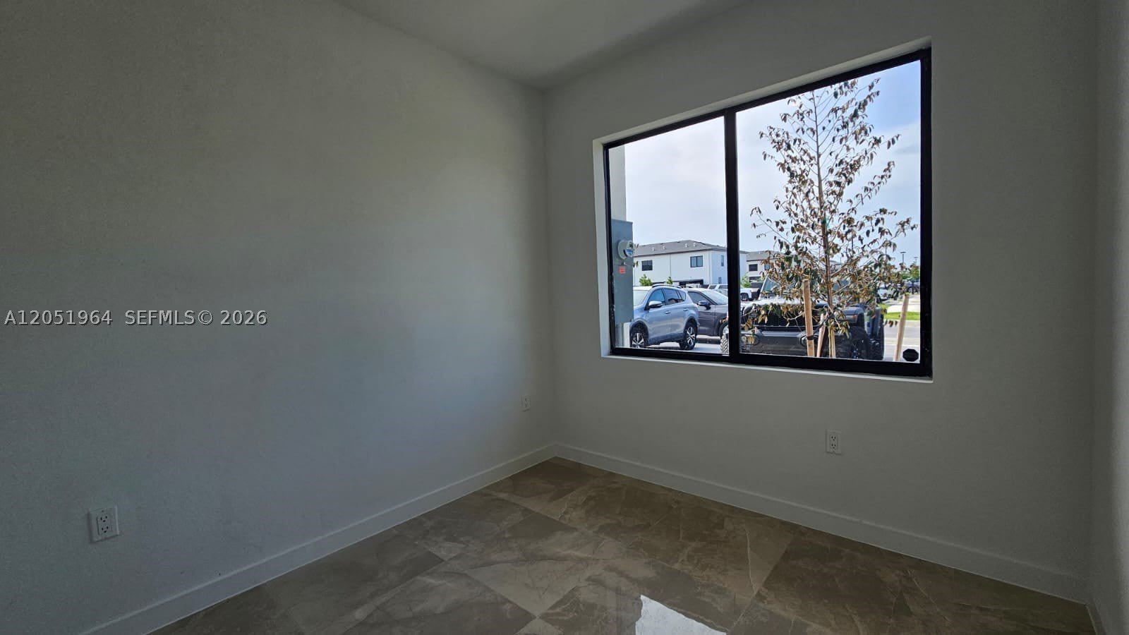 1305 NW 4th Ter – photo 3