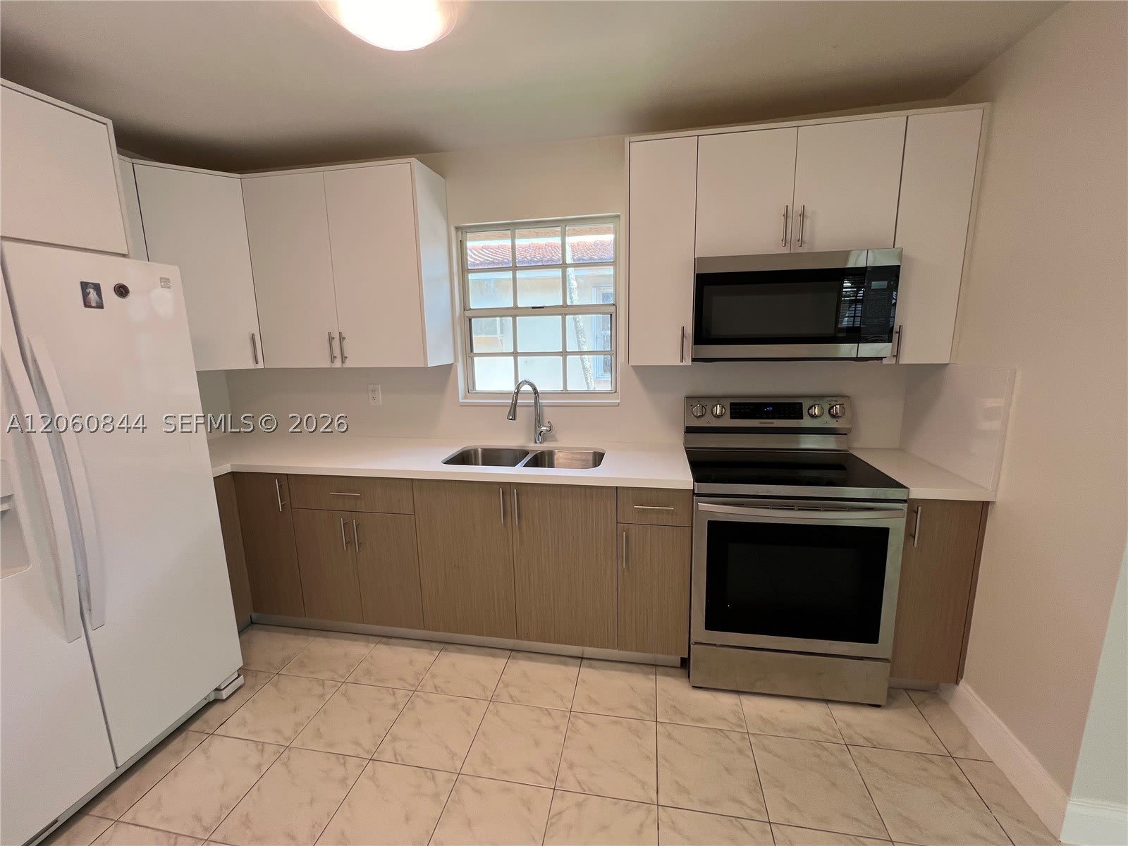 421 NW 57th Ct – photo 3