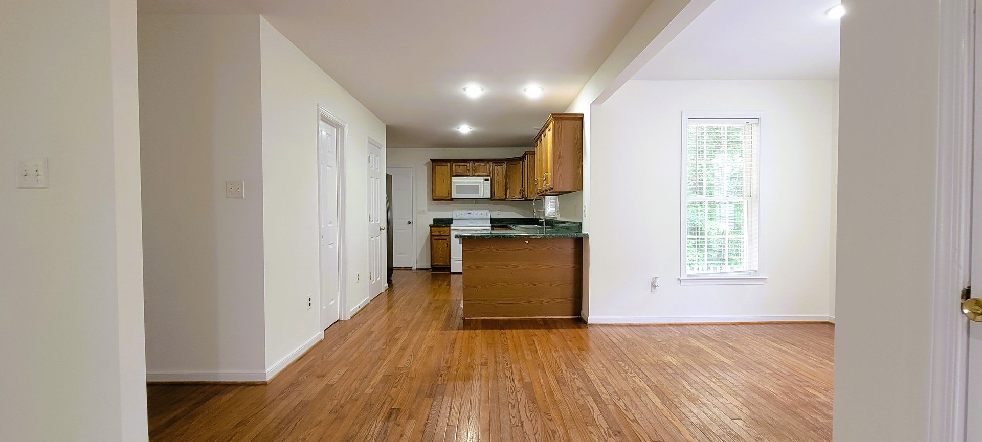 Large Traditional Colonial In Chester With Huge Den Converted From Garage – photo 5