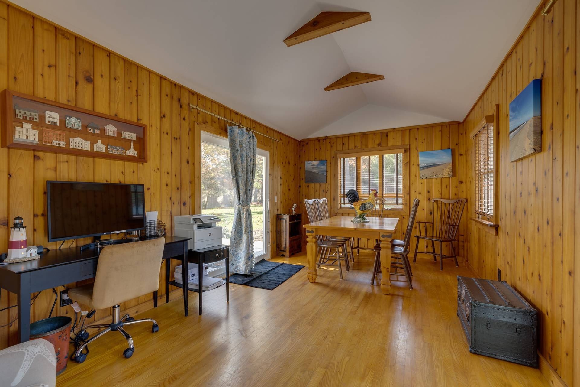 8 Susan Street – photo 4
