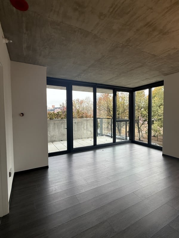 1319 W Lake – photo 4