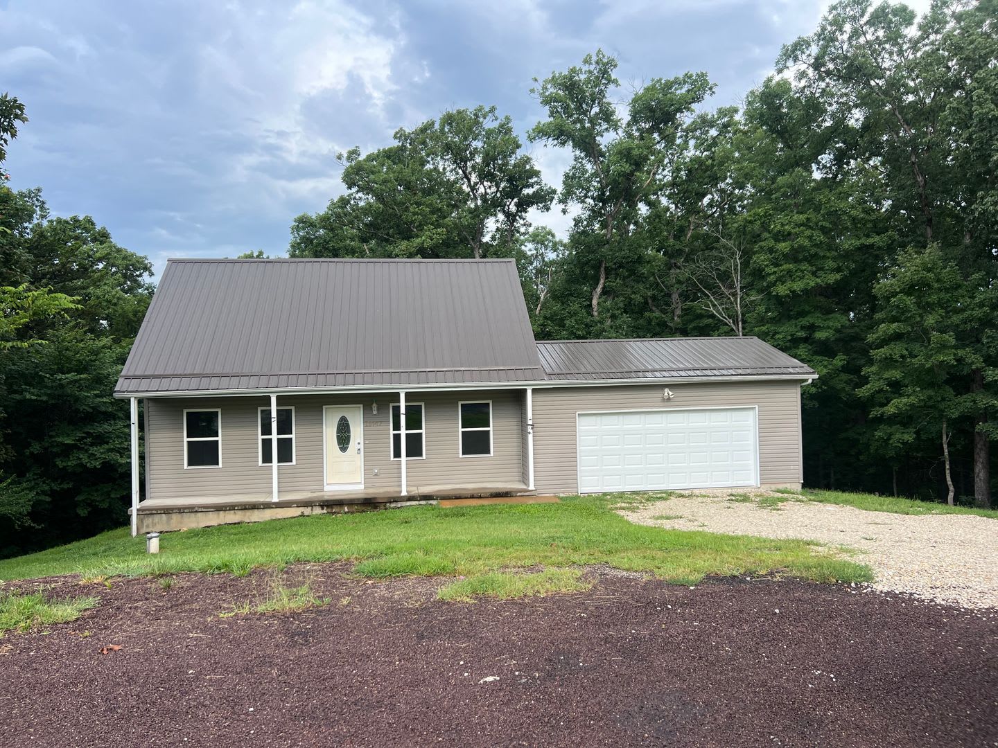 3 Bedroom 2 baths Cape Cod Style Home on 5 Acres – photo 1
