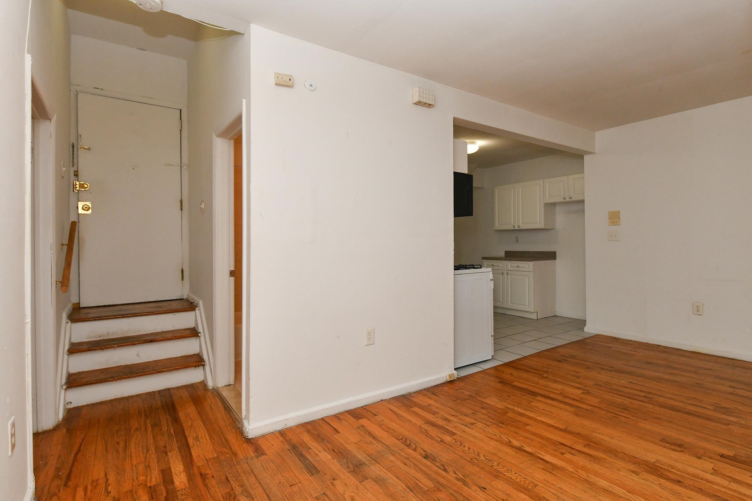 217 10TH ST – photo 1