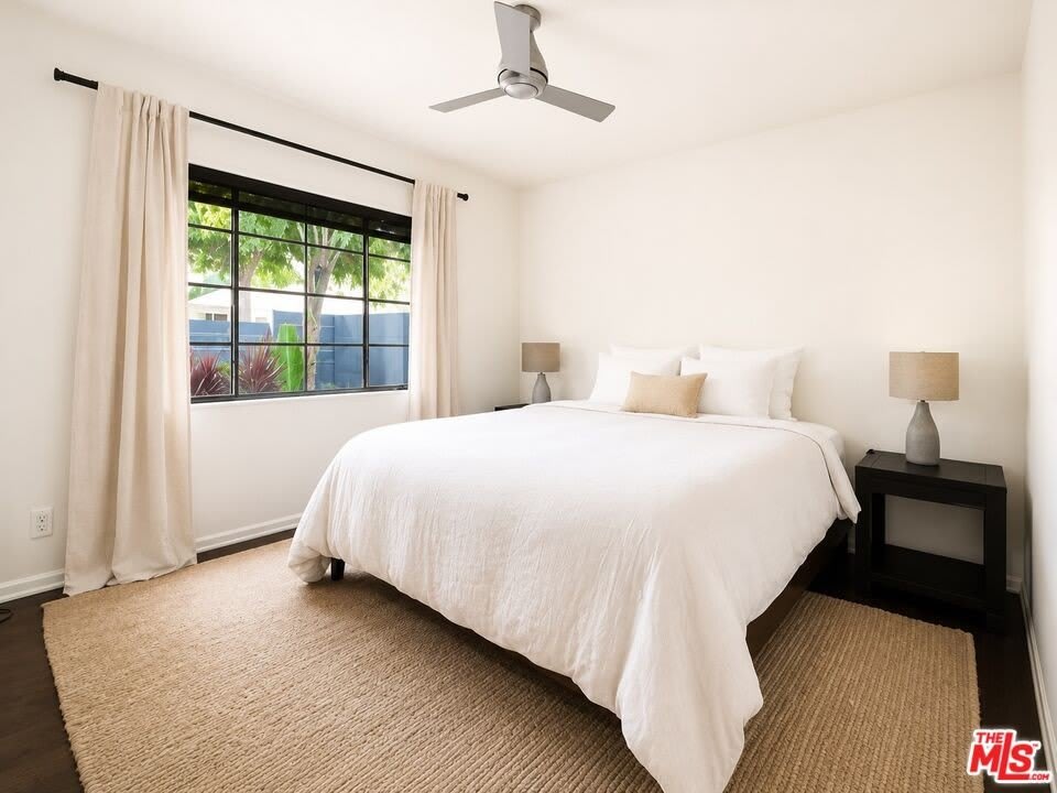 502 Strand St – photo 3