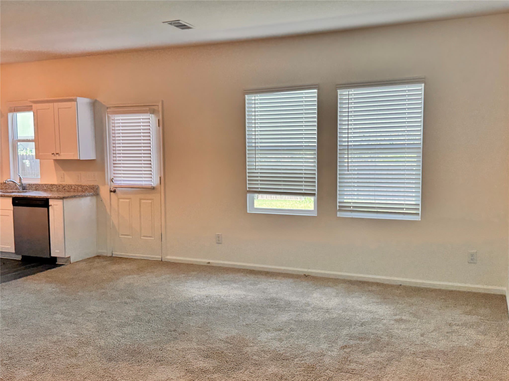 1906 Chapel Hill Road – photo 2