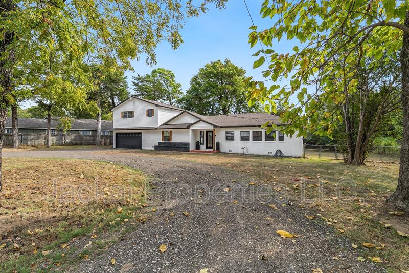 2038 Avon Drive – photo 2
