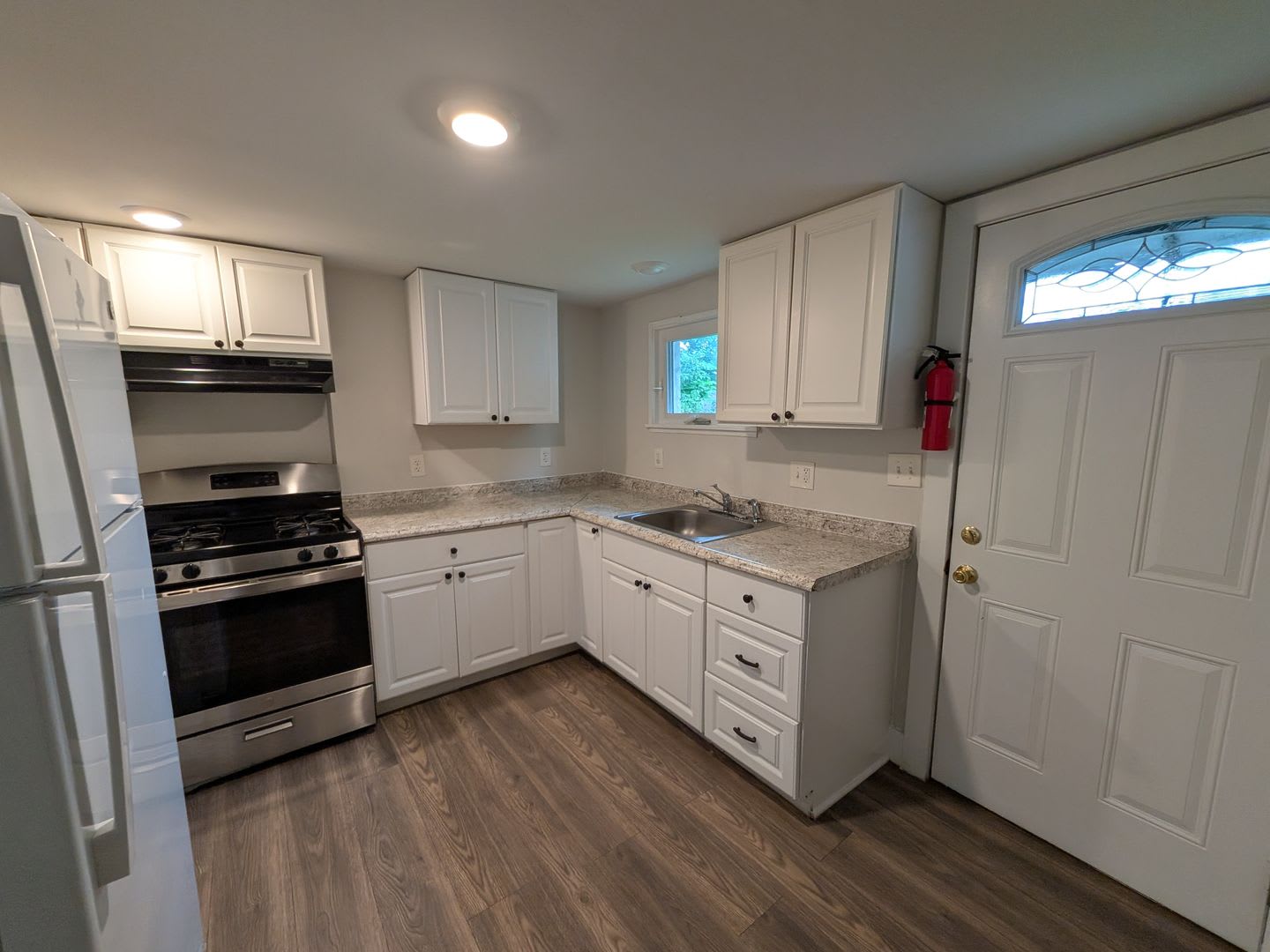 2 Bedroom Home For Rent – photo 4