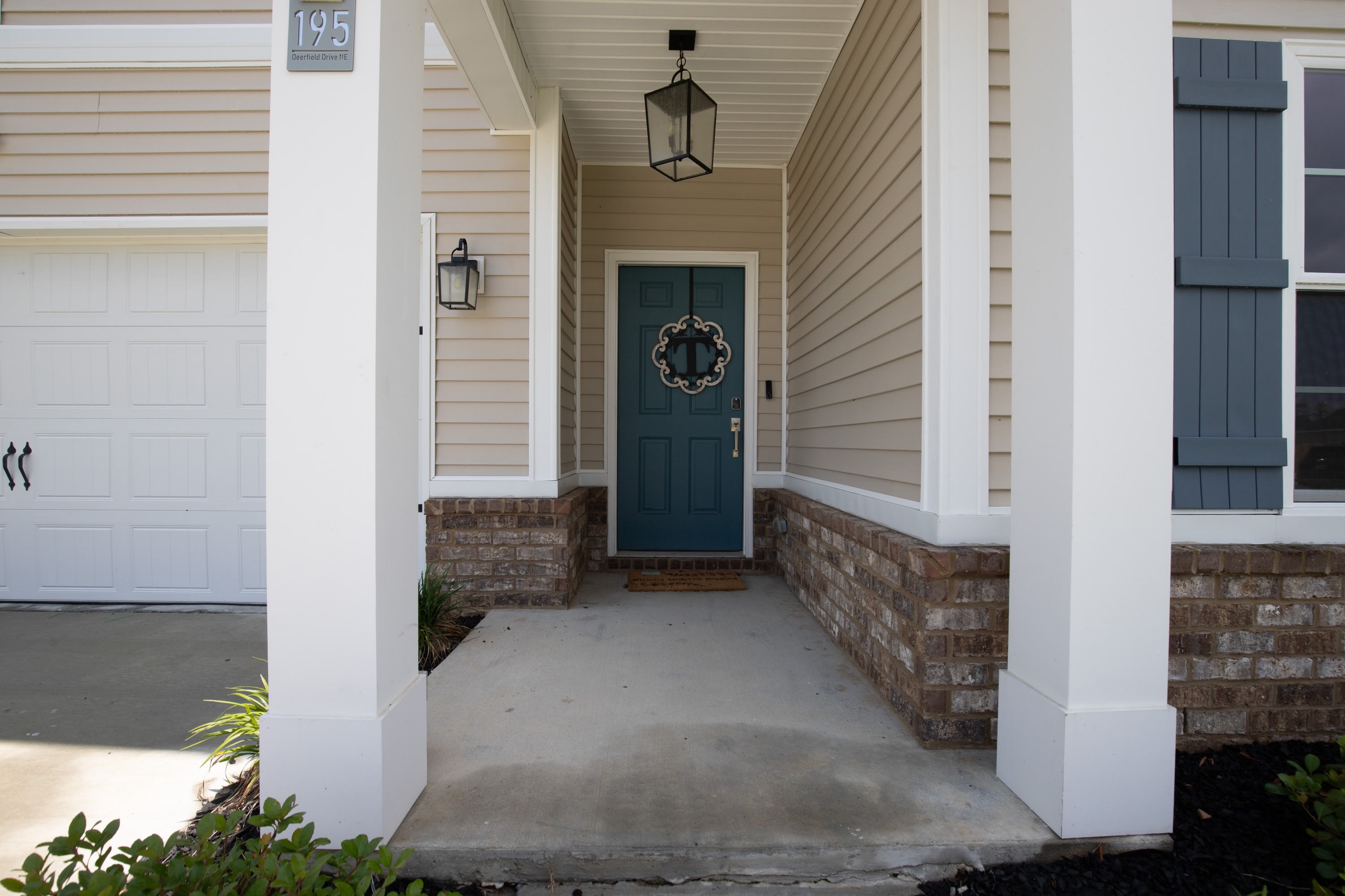 195 Deerfield Drive Northeast – photo 3
