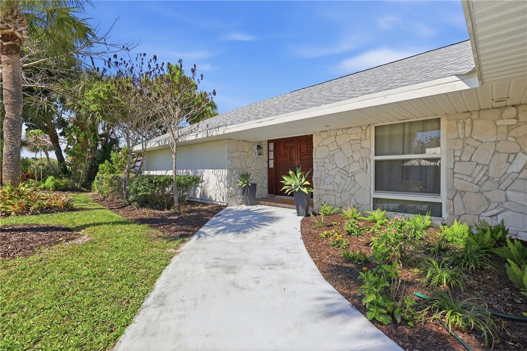 1048 Admirals Walk – photo 2