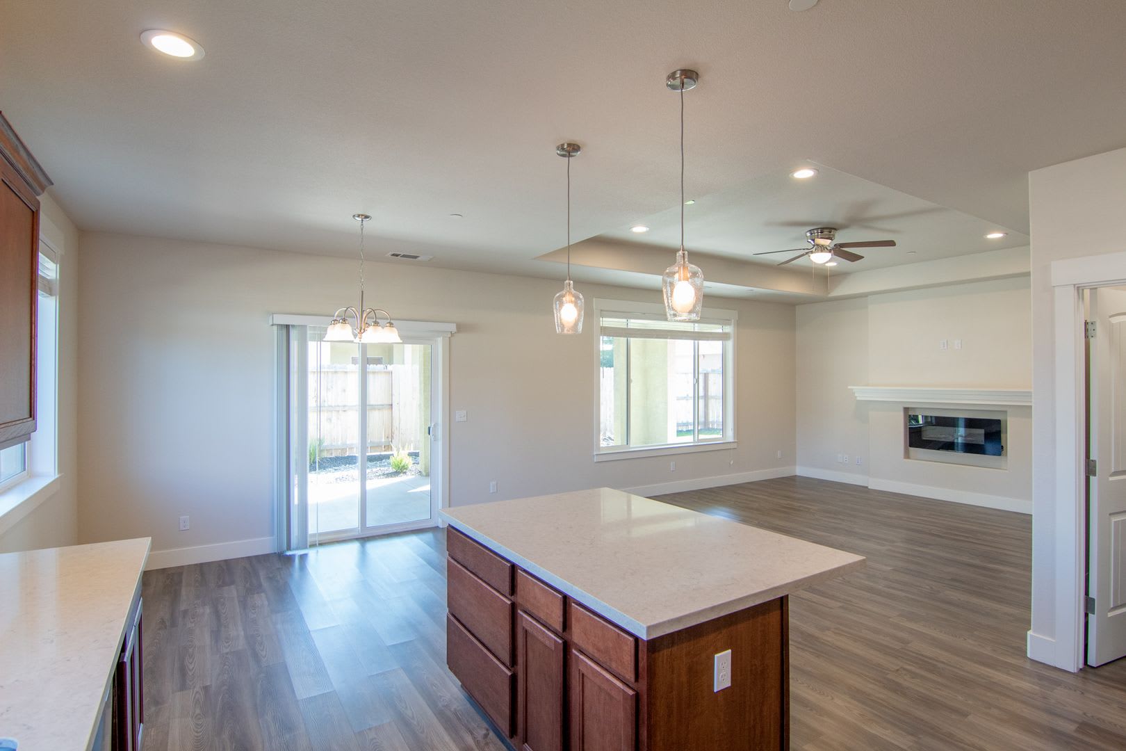 Newer Home For Rent In North Redding Ca 500 Off Solar Garage Near I 5 – photo 5