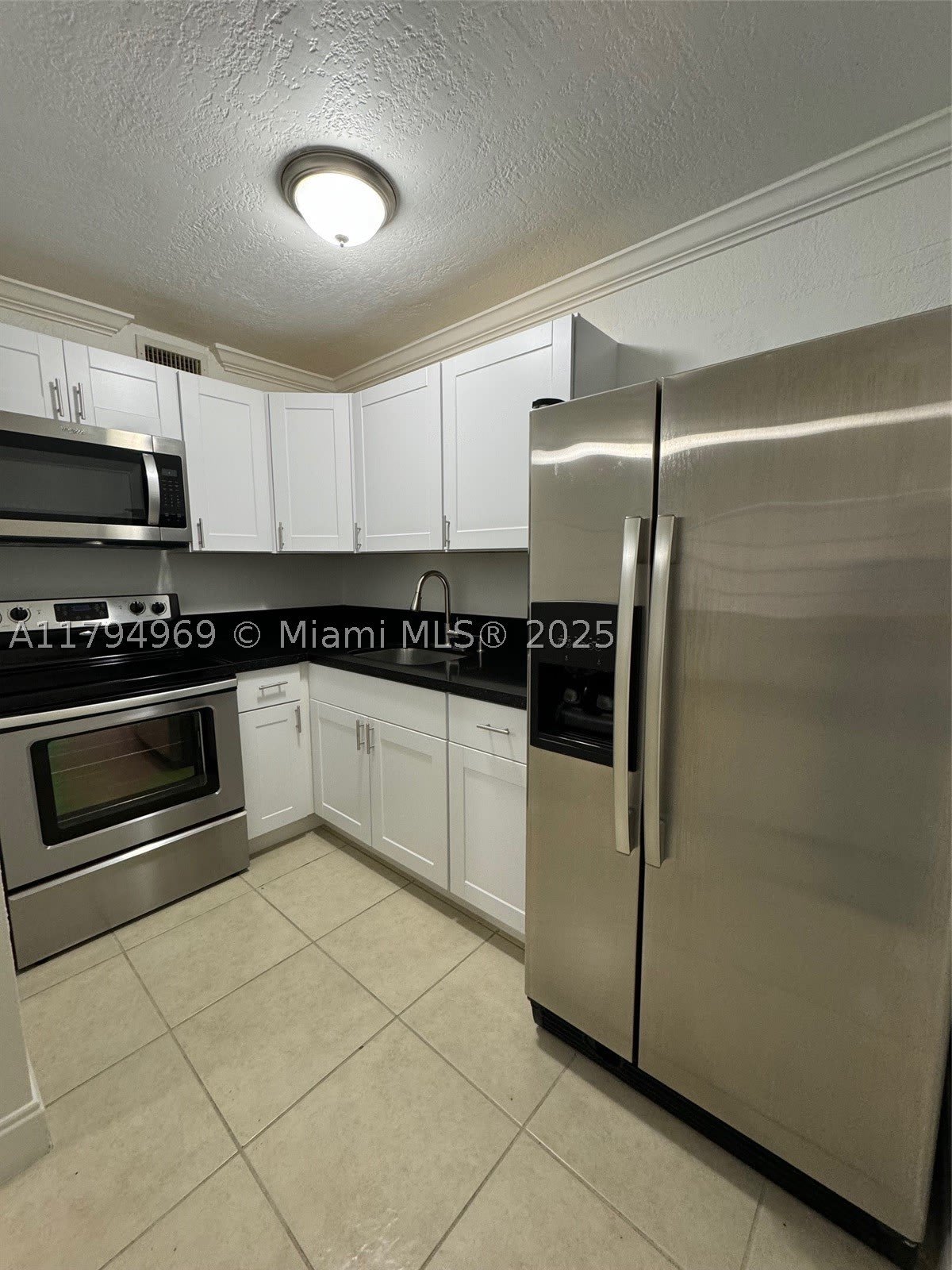 11195 SW 1st St – photo 4
