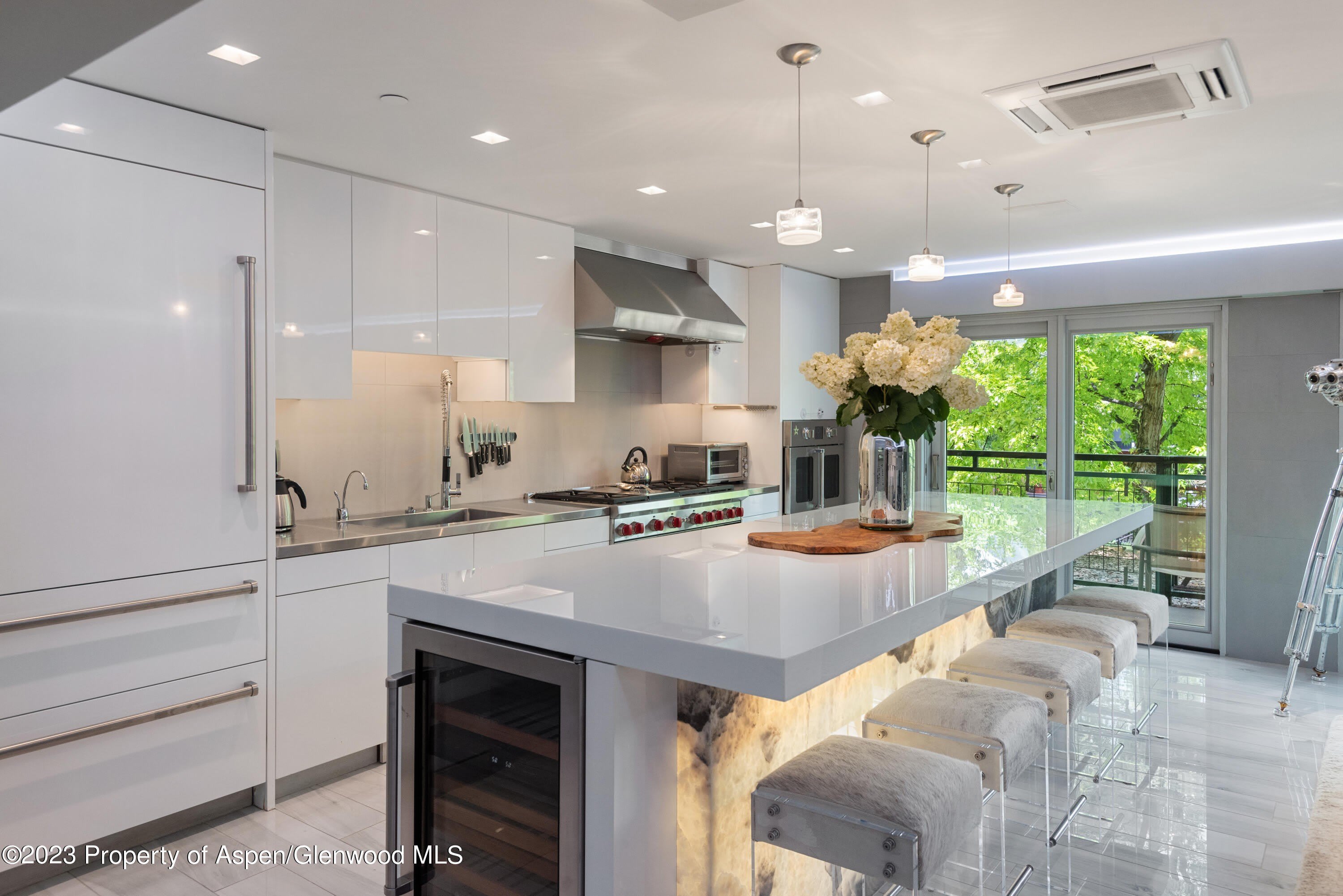 555 E Durant Avenue – photo 2