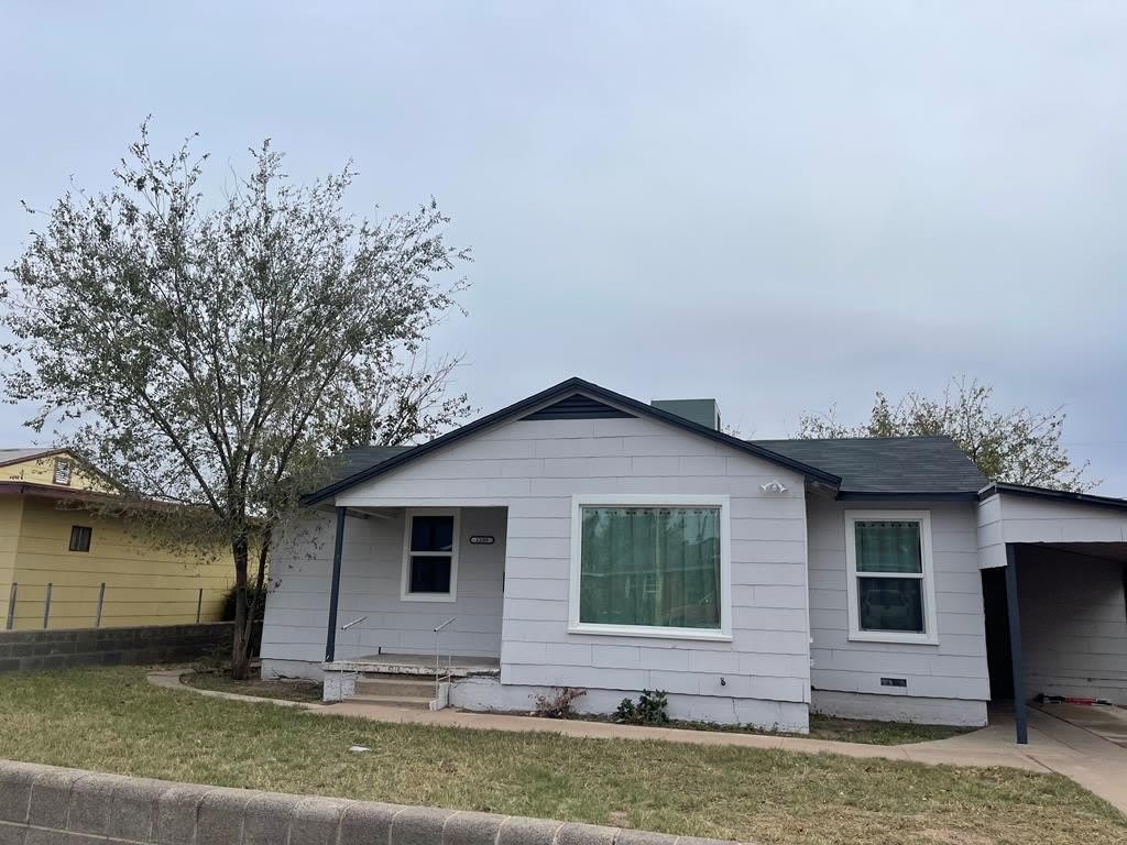 1209 W 20th St – photo 1