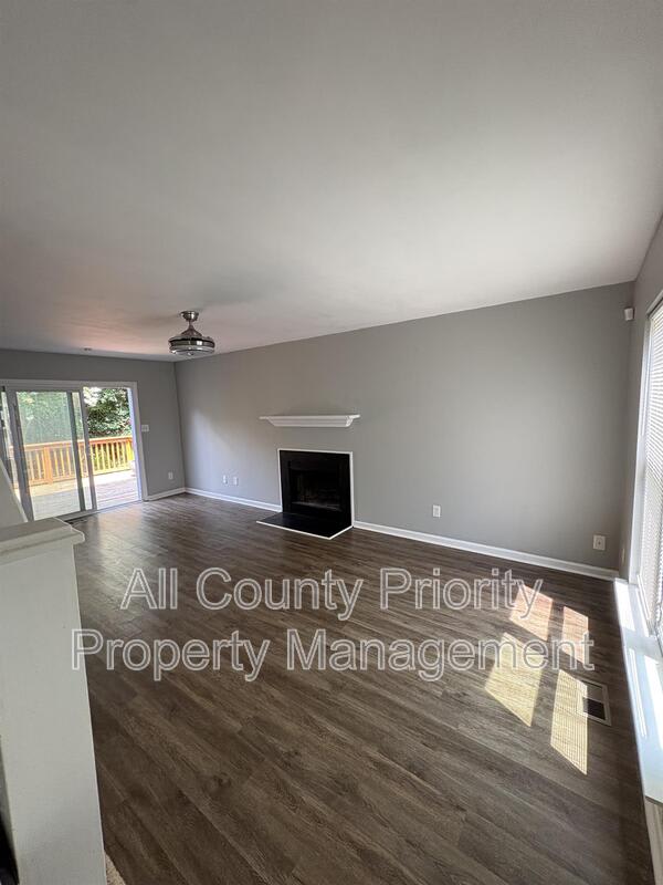 4220 Loch Harbour Ln – photo 4