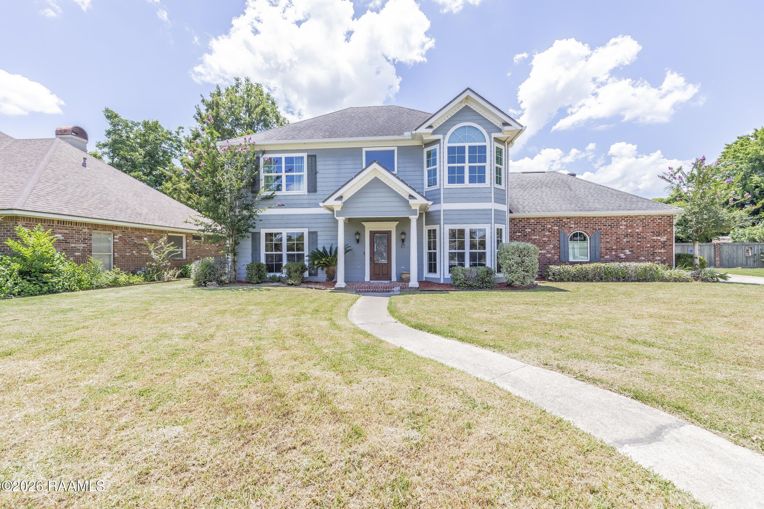 300 Oak Hollow Drive – photo 5