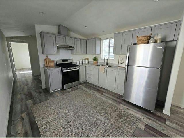 3825 N Nellis Blvd – photo 2
