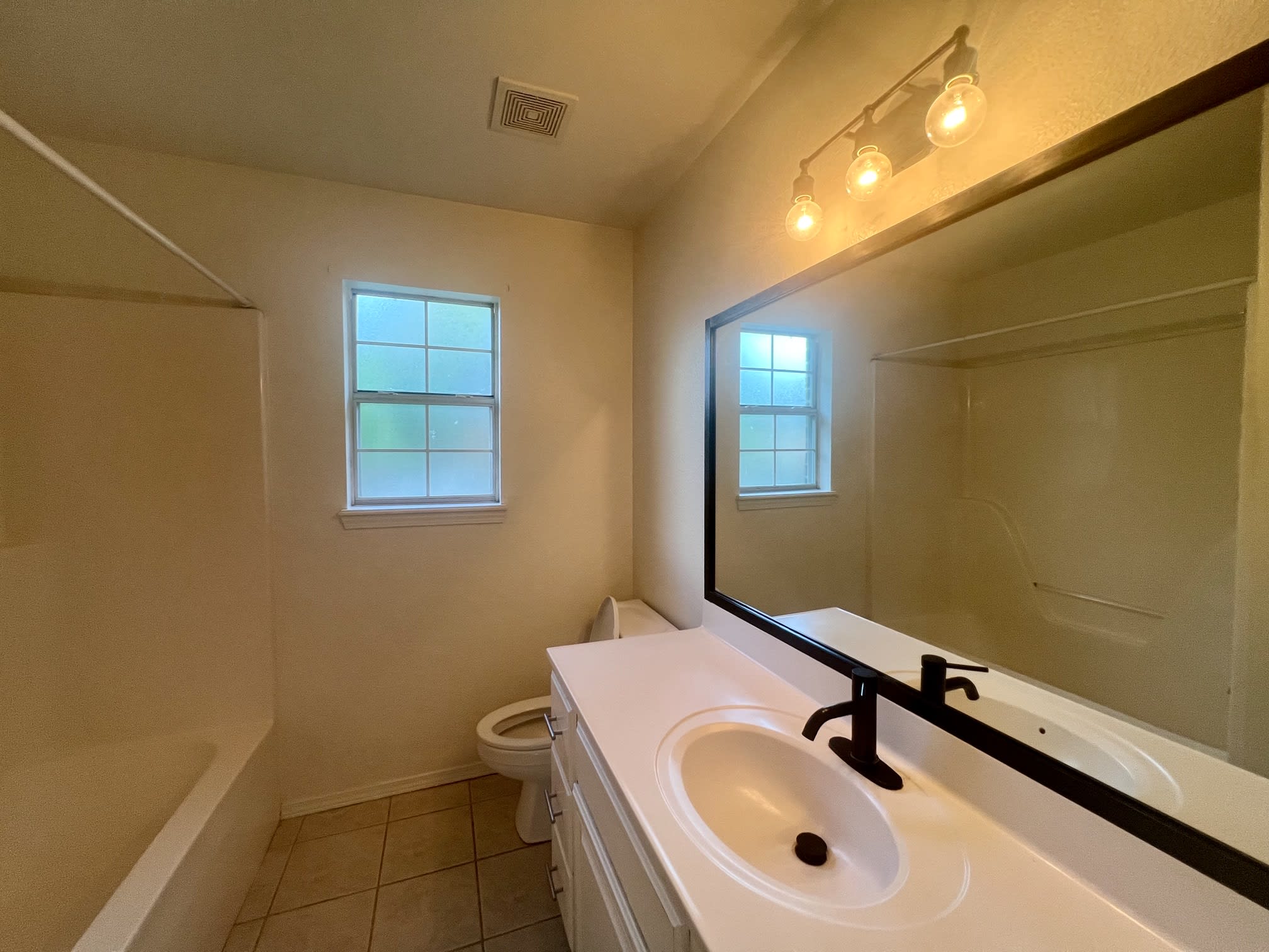 531 Walker Street – photo 4