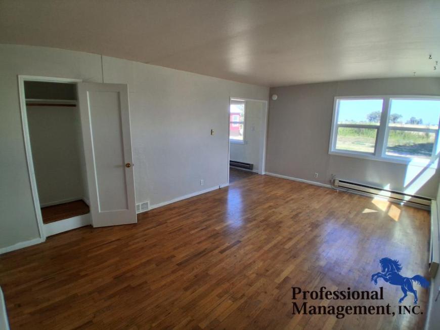 2489 2nd St. – photo 2