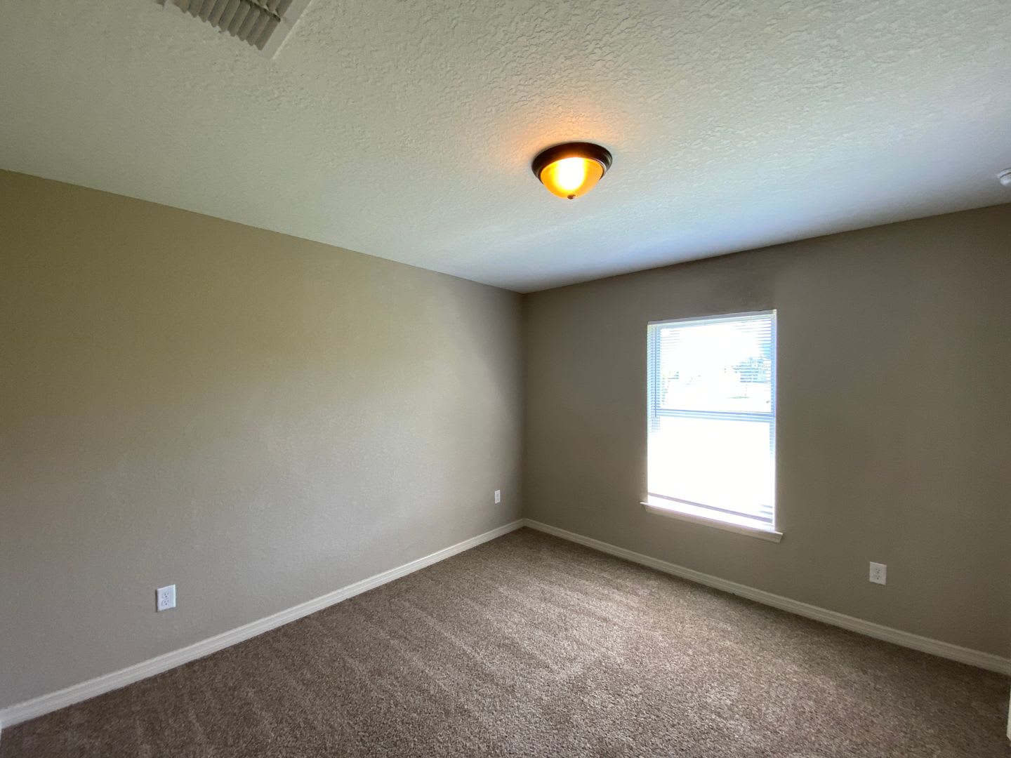 Desirable SW neighborhood – photo 3