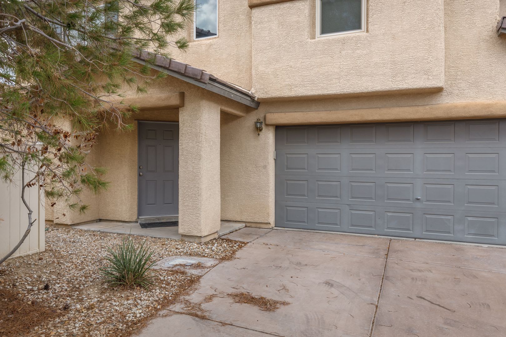3 bedroom single family home in Henderson! – photo 2